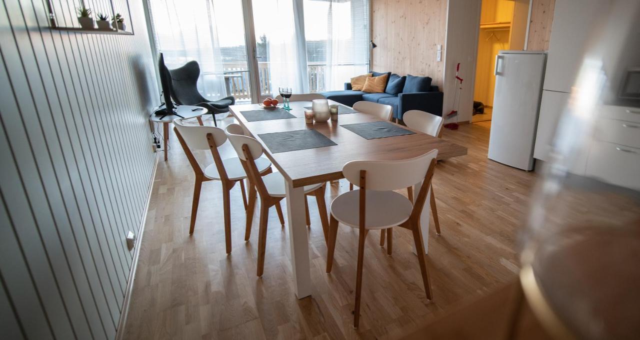 Destination Senja - Stonglandseidet Apartment Bagian luar foto