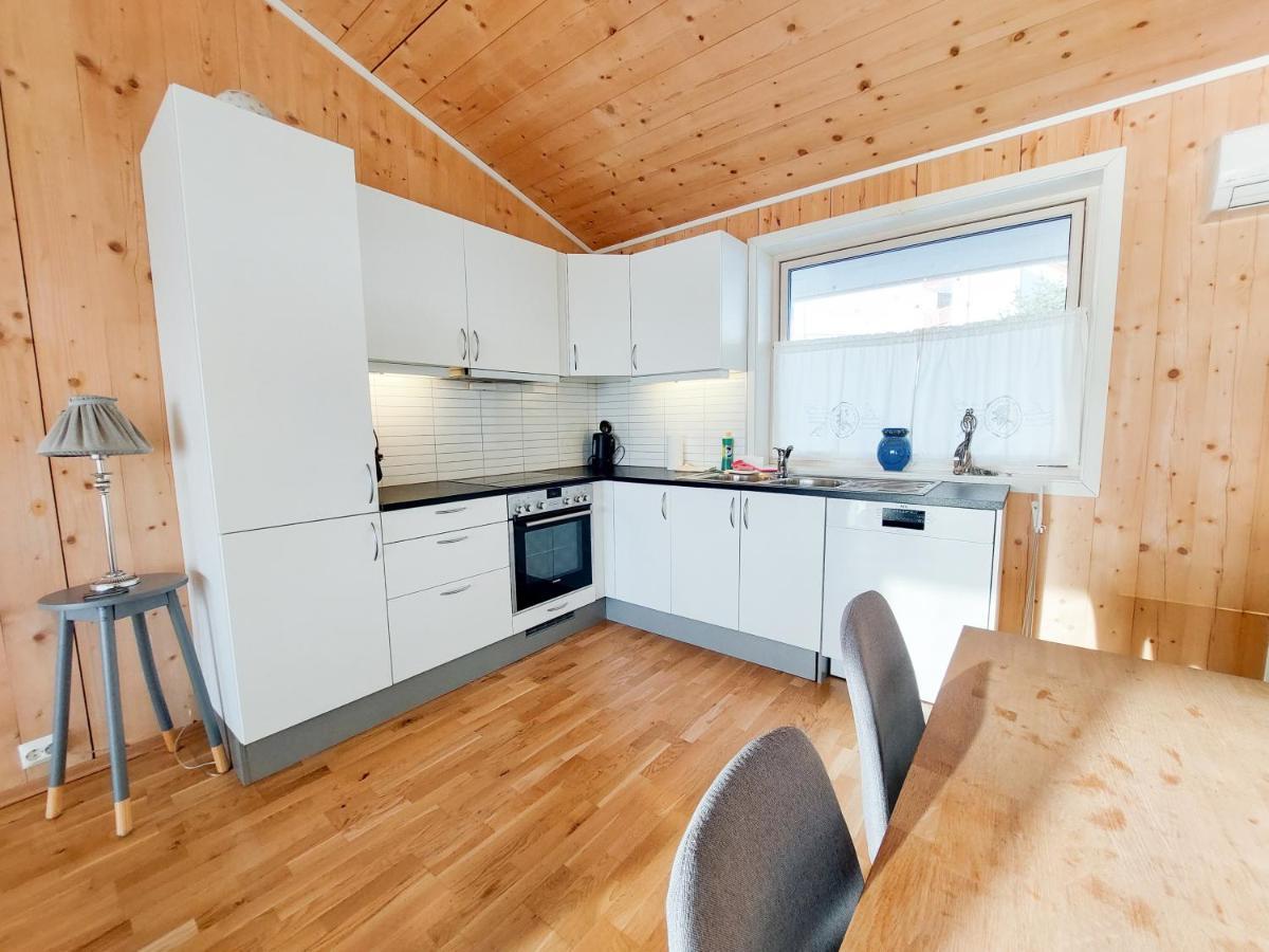 Destination Senja - Stonglandseidet Apartment Bagian luar foto