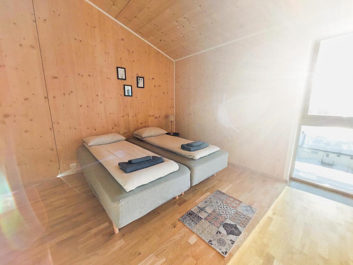 Destination Senja - Stonglandseidet Apartment Bagian luar foto