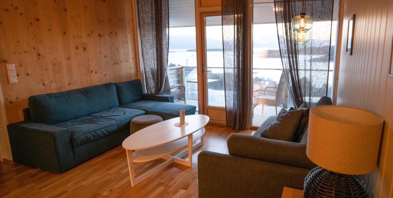 Destination Senja - Stonglandseidet Apartment Bagian luar foto