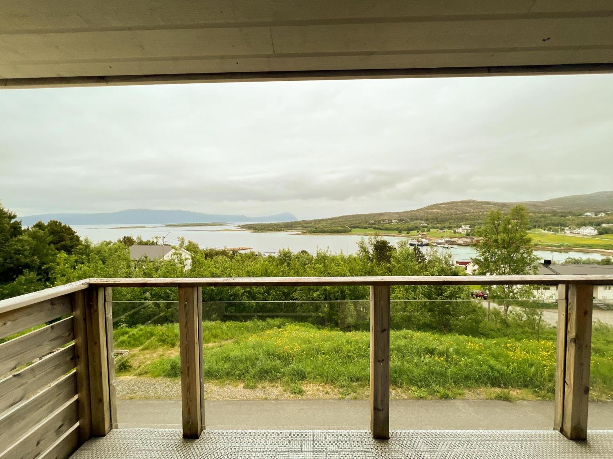Destination Senja - Stonglandseidet Apartment Bagian luar foto